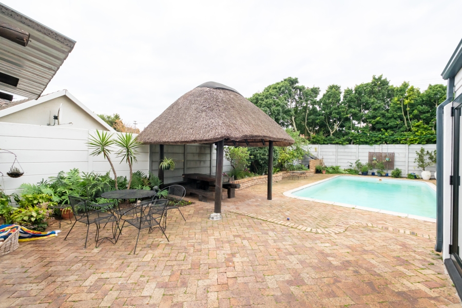 6 Bedroom Property for Sale in Pinelands Western Cape